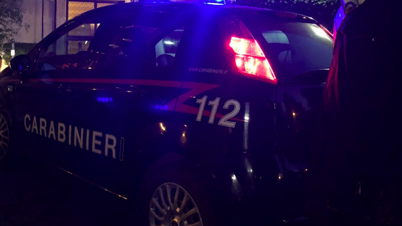 Roma, colpito alla testa con un'ascia a Santa Marinella: fermata una donna per tentato omicidio