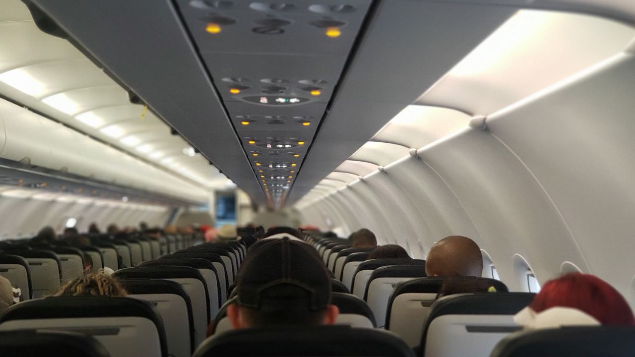 rimborso ritardo cassazione neos passeggeri