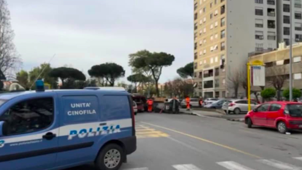 Blitz a Tor Bella Monaca, controlli e perquisizioni a tappeto