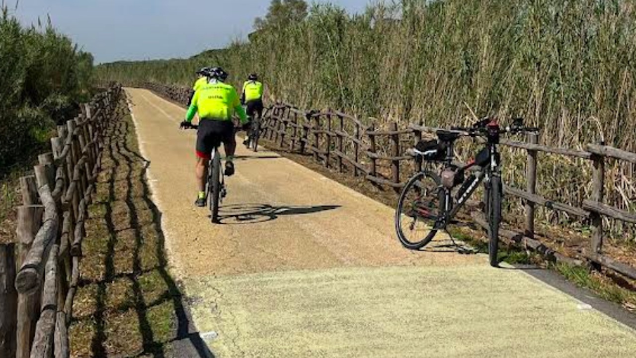 Fiumicino, inaugurato nuovo tratto di pista ciclabile lungo il Tevere