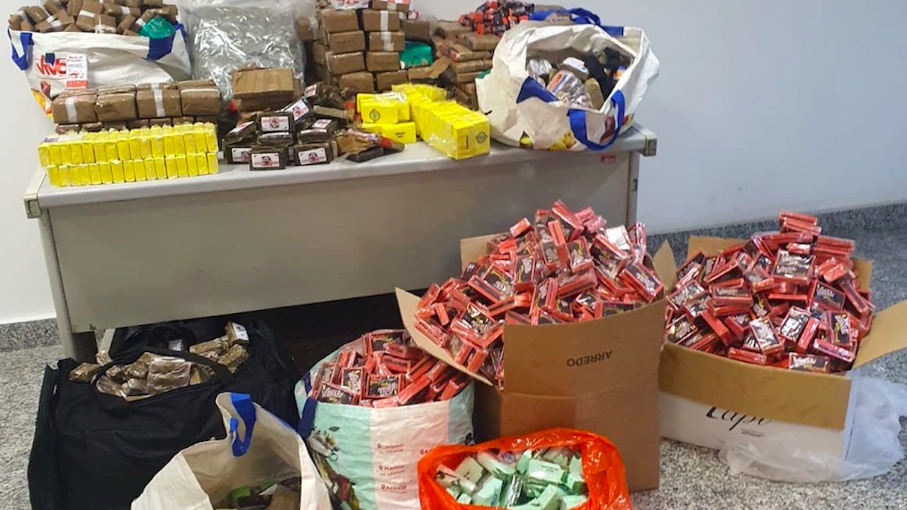 Casa dello spaccio scoperta alle porte di Roma: sequestrati 350 kg di droga