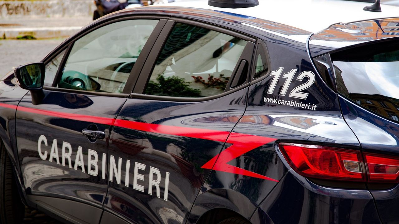 carabiniere tentativo accoltellato