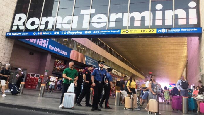 Sicurezza Roma, controlli alla stazione Termini: 4 arresti e 17 denunce