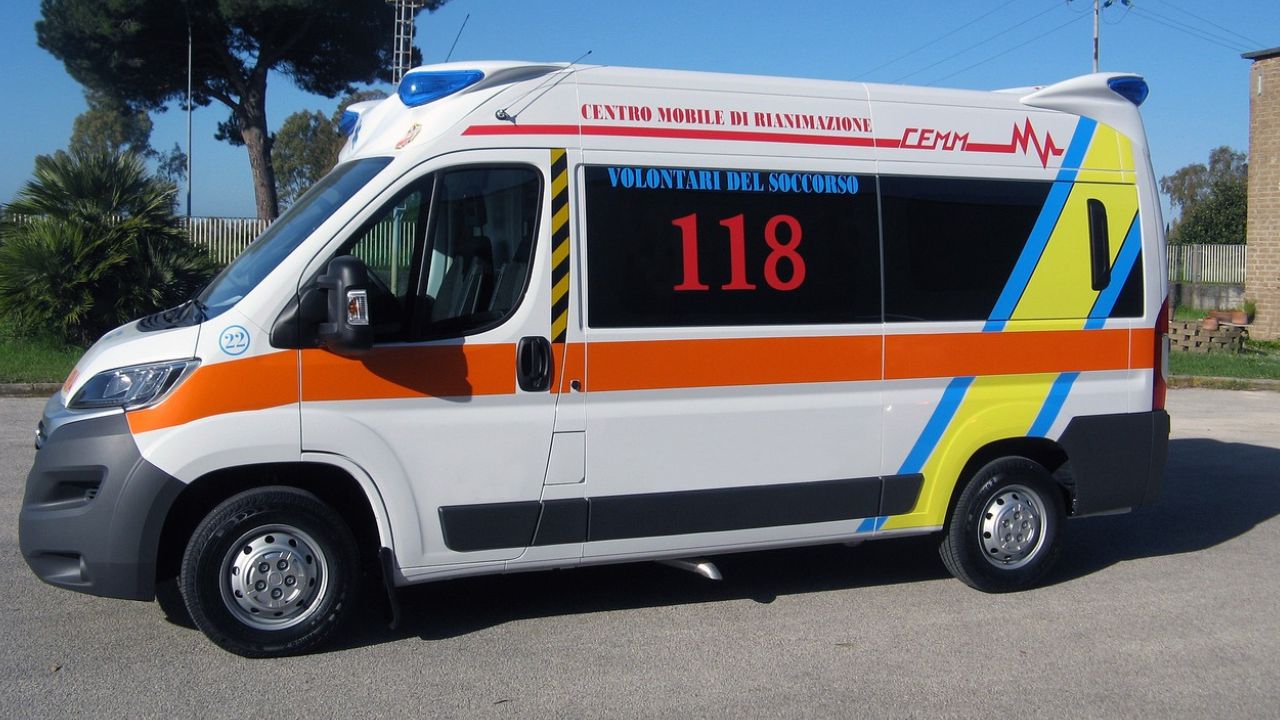 incidente ambulanza