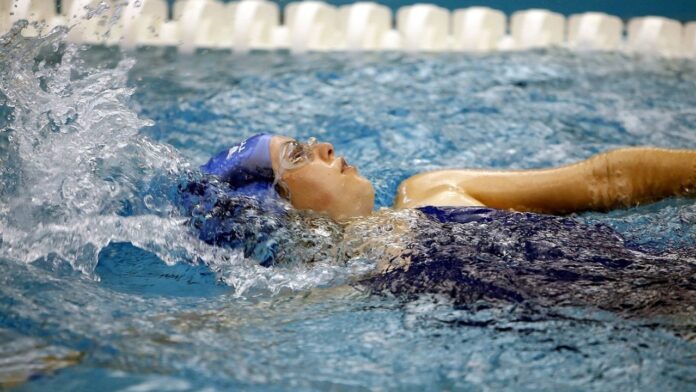 violentata 14 anni nuoto