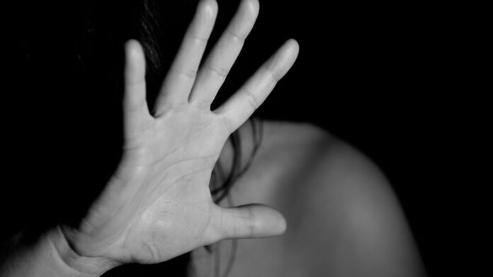 ricercato violenza sessuale